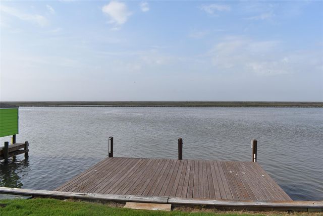 2121 County Road 230, Sargent, TX 77414