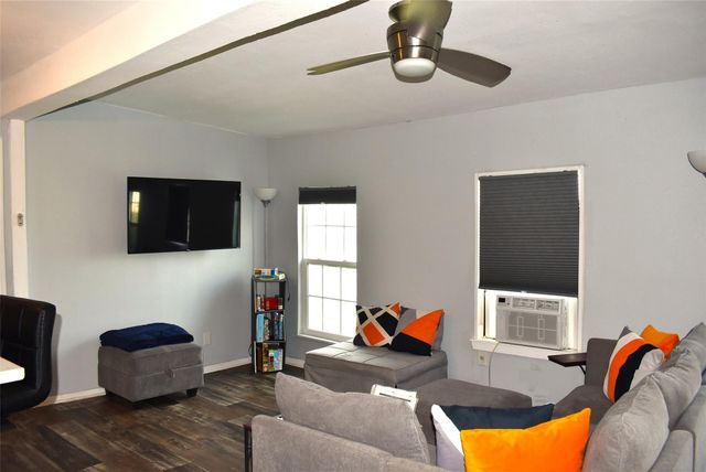 2121 County Road 230, Sargent, TX 77414