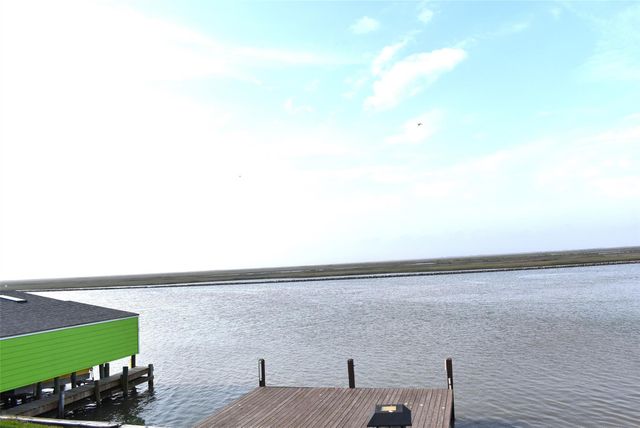 2121 County Road 230, Sargent, TX 77414