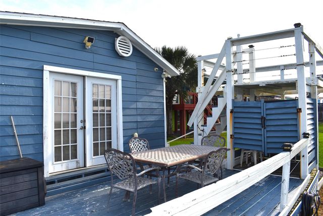 2121 County Road 230, Sargent, TX 77414