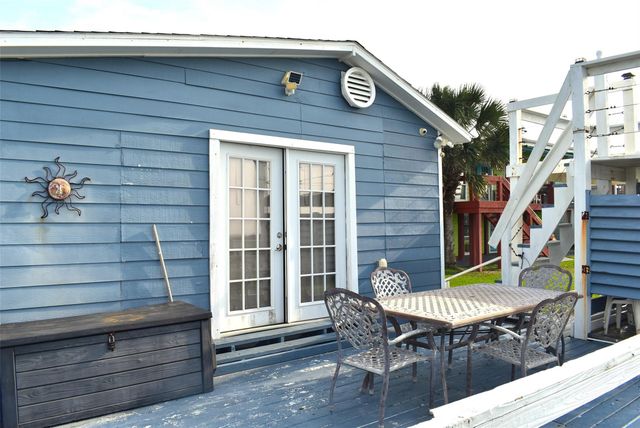 2121 County Road 230, Sargent, TX 77414