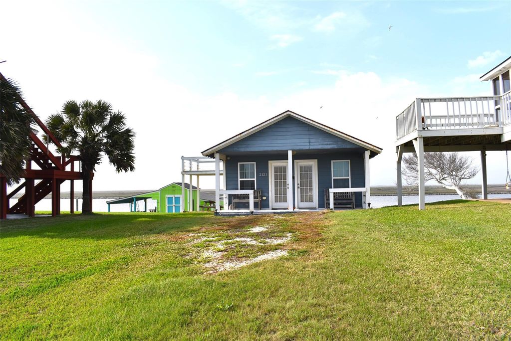 2121 County Road 230, Sargent, TX 77414