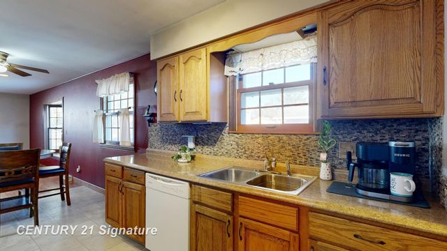 7182 Ronald Drive, Saginaw, MI 48609