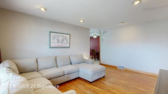 7182 Ronald Drive, Saginaw, MI 48609