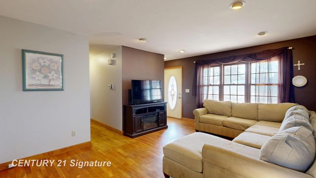 7182 Ronald Drive, Saginaw, MI 48609