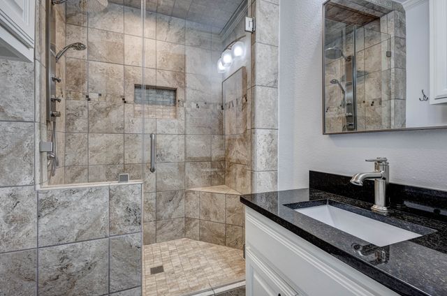 2540 Prichard Lane, Dallas, TX 75227