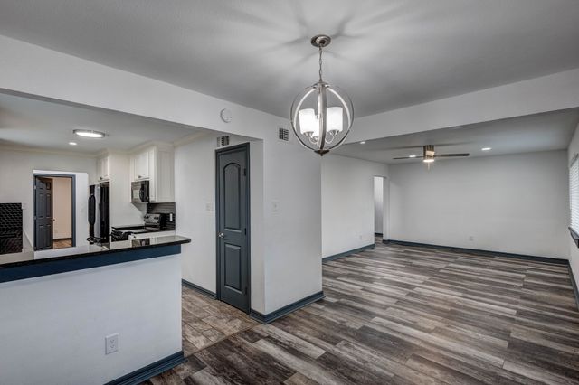 2540 Prichard Lane, Dallas, TX 75227