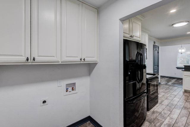 2540 Prichard Lane, Dallas, TX 75227