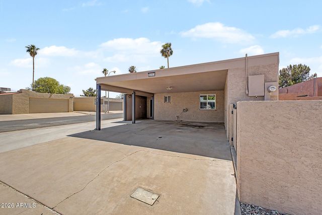 2233 N RECKER Road, Mesa, AZ 85215