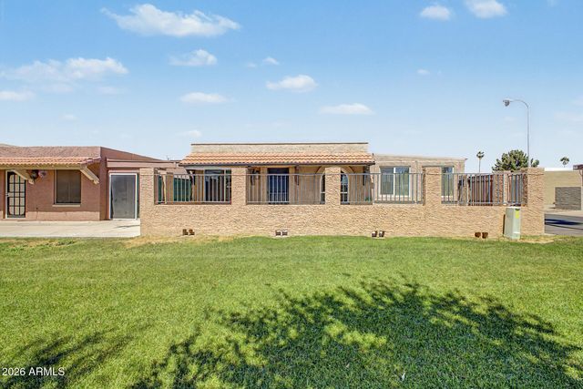 2233 N RECKER Road, Mesa, AZ 85215