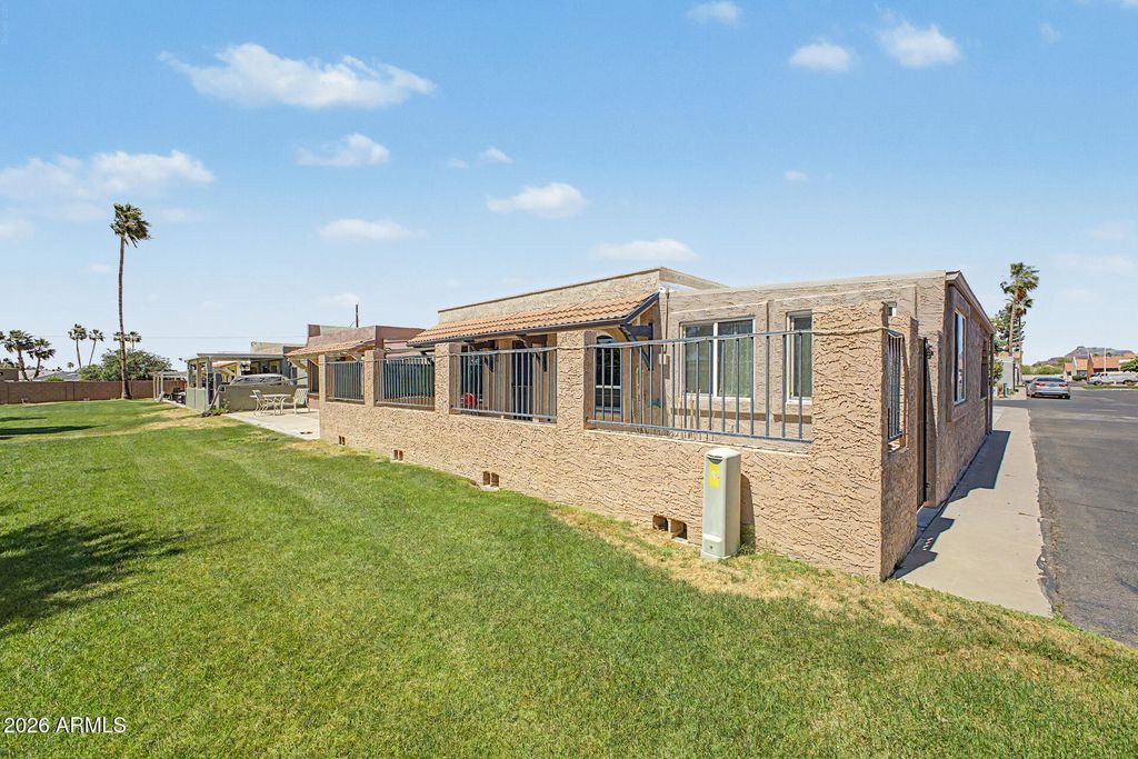 Image 31 of property listing at 2233 N RECKER Road, Mesa, AZ 85215