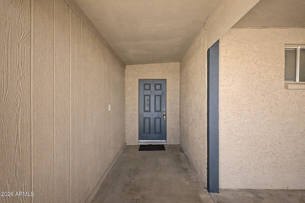 Image 7 of property listing at 2233 N RECKER Road, Mesa, AZ 85215