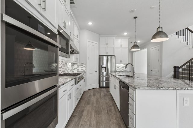 1908 Roundtree Circle E, Fort Worth, TX 76008