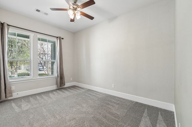 1908 Roundtree Circle E, Fort Worth, TX 76008