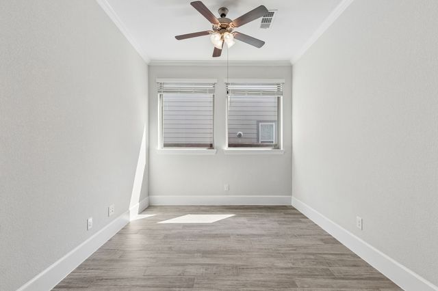 1908 Roundtree Circle E, Fort Worth, TX 76008