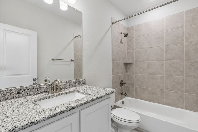 1908 Roundtree Circle E, Fort Worth, TX 76008