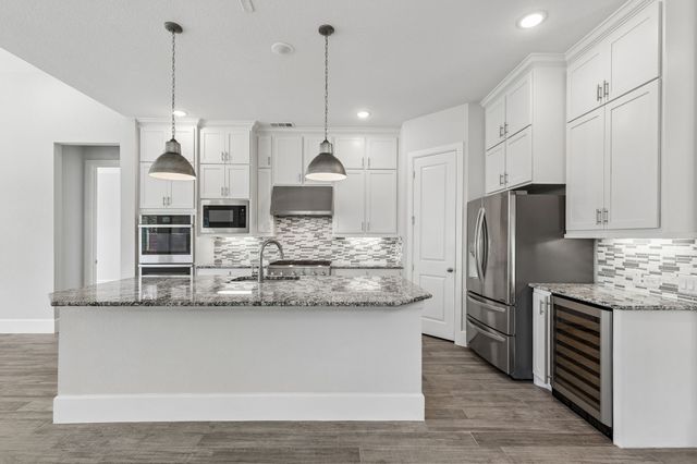 1908 Roundtree Circle E, Fort Worth, TX 76008