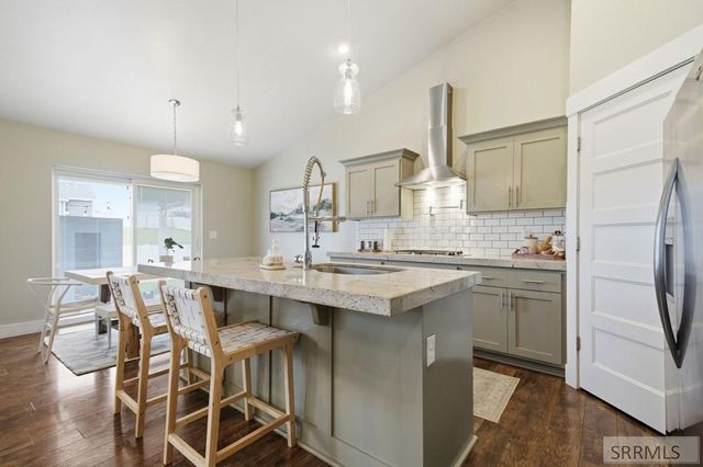 5523 Lakefield Cir, Ammon, ID 83406