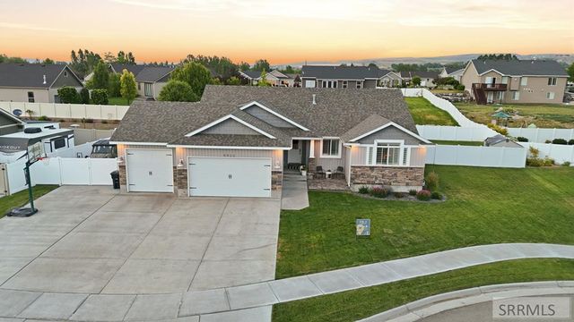 5523 Lakefield Cir, Ammon, ID 83406