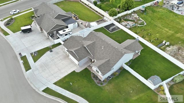 5523 Lakefield Cir, Ammon, ID 83406
