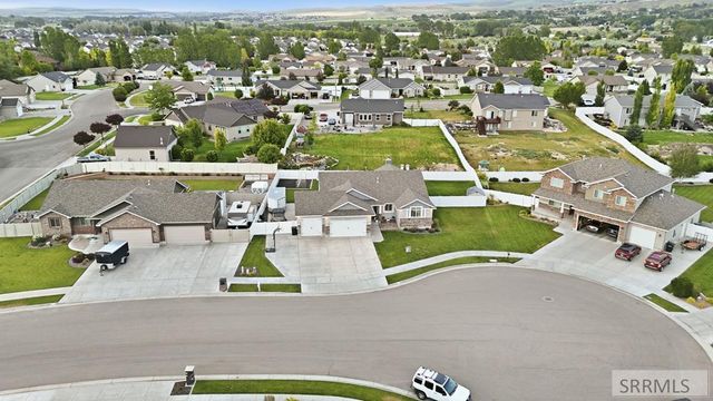 5523 Lakefield Cir, Ammon, ID 83406