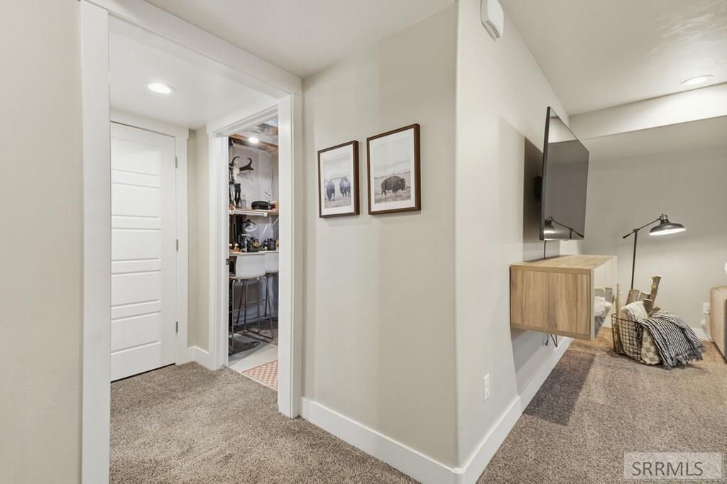 Image 37 of property listing at 5523 Lakefield Cir, Ammon, ID 83406