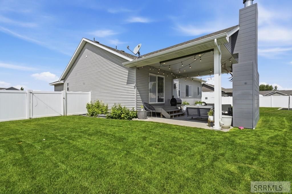 Image 52 of property listing at 5523 Lakefield Cir, Ammon, ID 83406