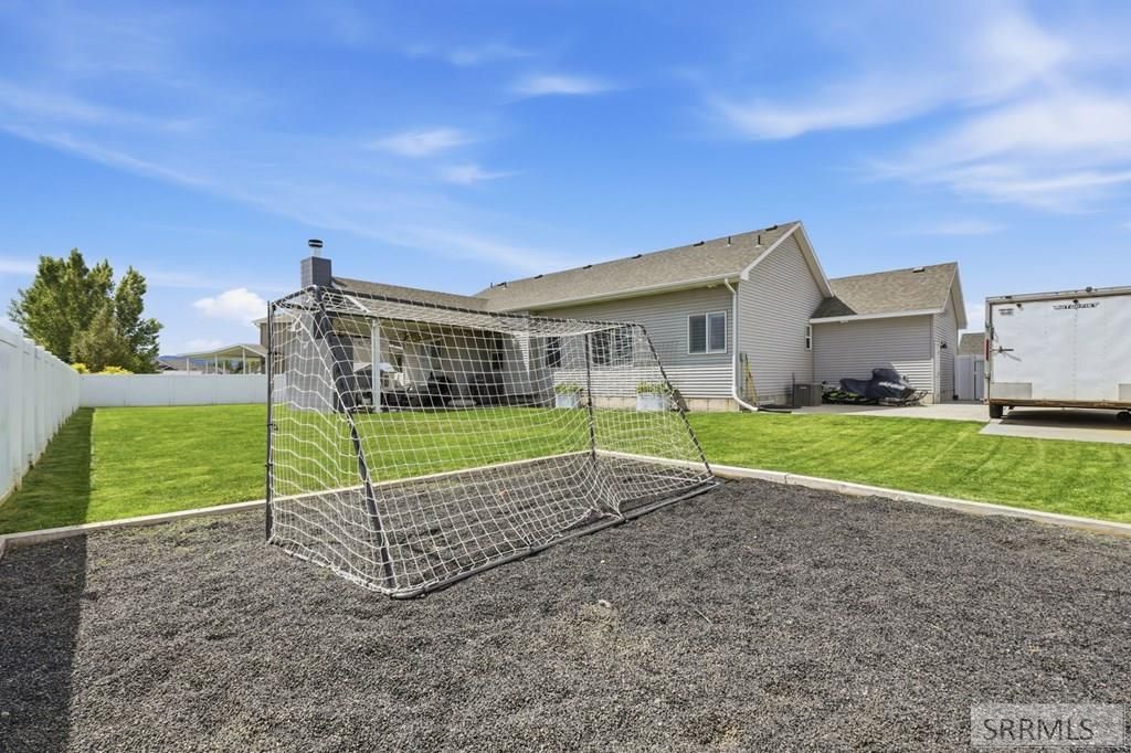 Image 53 of property listing at 5523 Lakefield Cir, Ammon, ID 83406