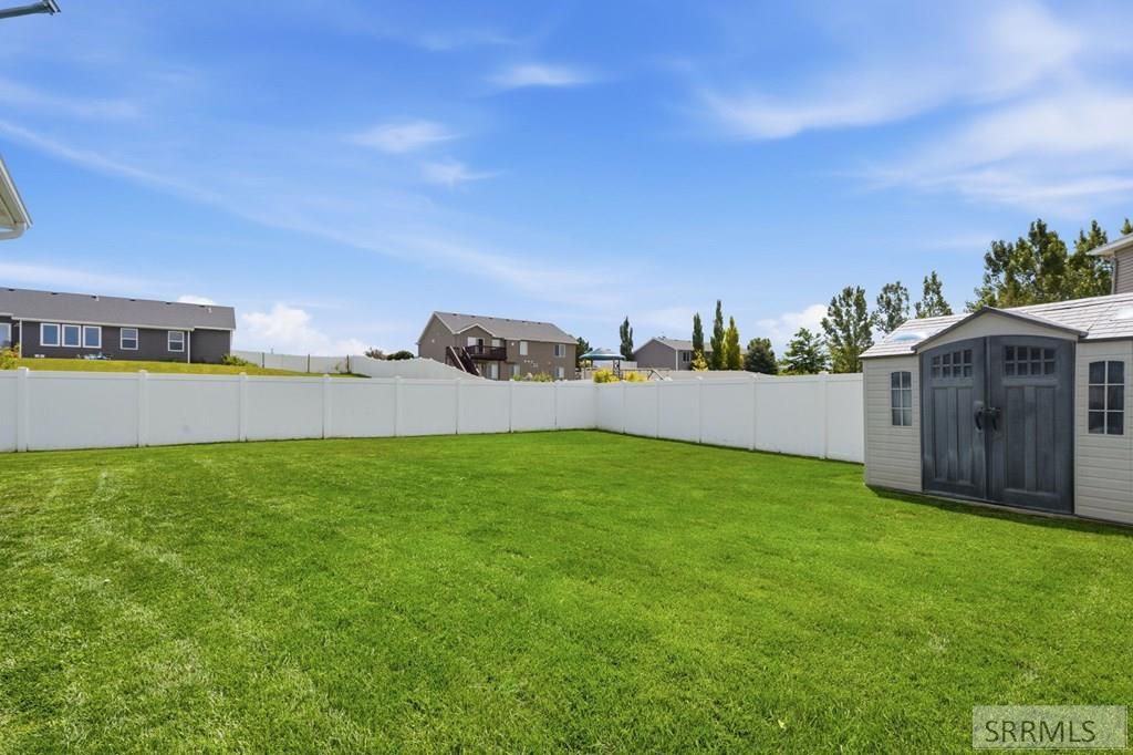 Image 55 of property listing at 5523 Lakefield Cir, Ammon, ID 83406