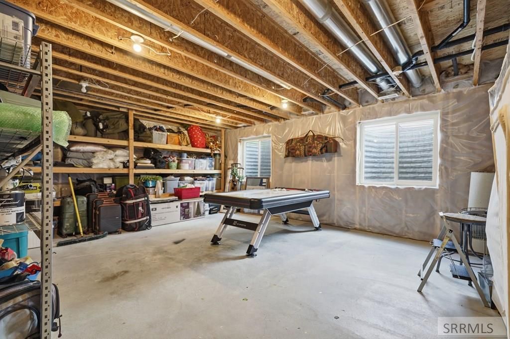 Image 56 of property listing at 5523 Lakefield Cir, Ammon, ID 83406