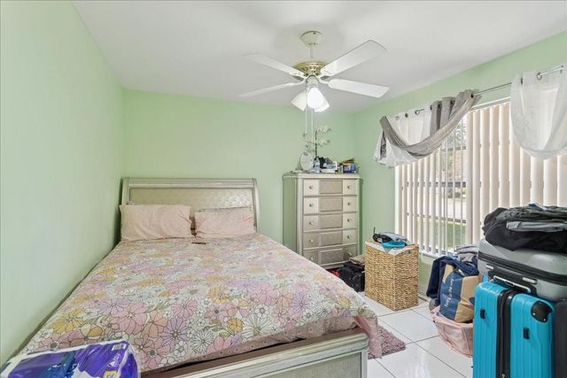 5150 NW 75th Avenue, Lauderhill, FL 33319