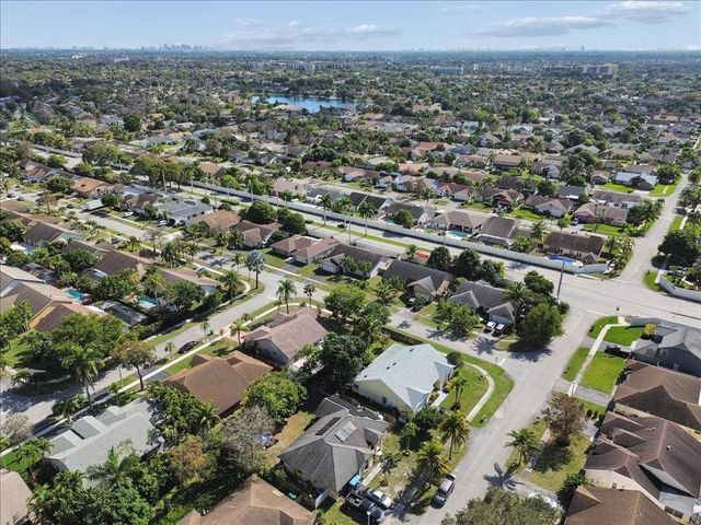 5150 NW 75th Avenue, Lauderhill, FL 33319