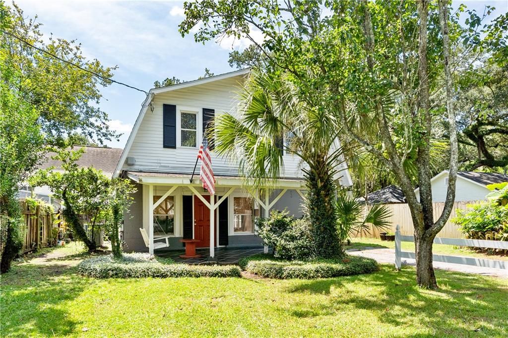 1753 New Hamilton Street, Mobile, AL 36604