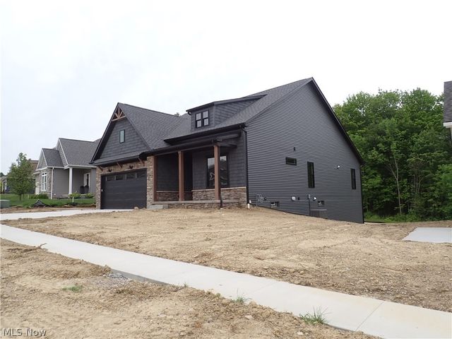 7069 Village Way Drive, Garrettsville, OH 44231