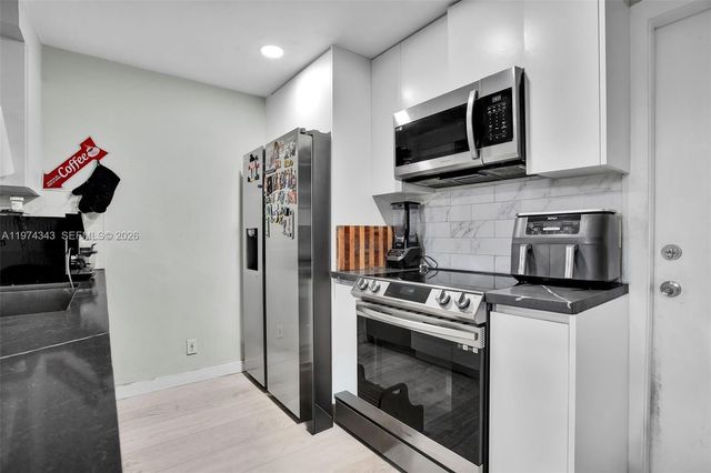 850 Sorrento Dr 1, Weston, FL 33326