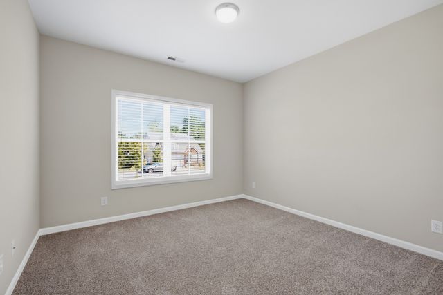 514 Buford Johnson Rd, La Vergne, TN 37086