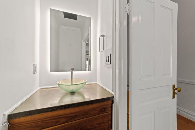 511 Oakwood Avenue, Raleigh, NC 27601