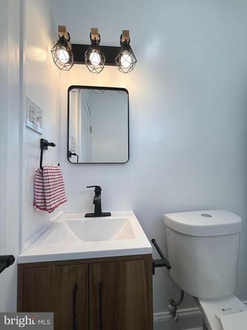 1113 HOLBROOK TER NE, Washington, DC 20002