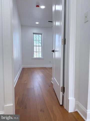 1113 HOLBROOK TER NE, Washington, DC 20002