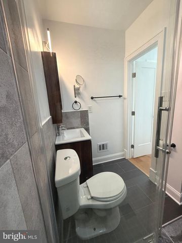 1113 HOLBROOK TER NE, Washington, DC 20002