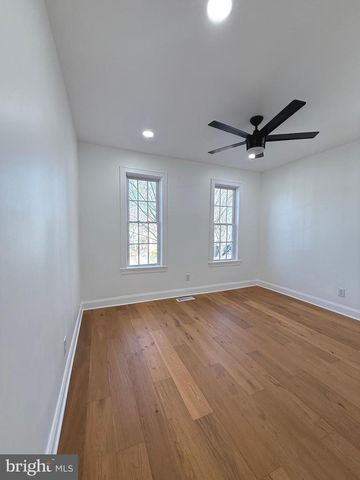 1113 HOLBROOK TER NE, Washington, DC 20002