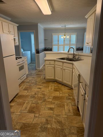 285 Willow Dell Drive, Senoia, GA 30276