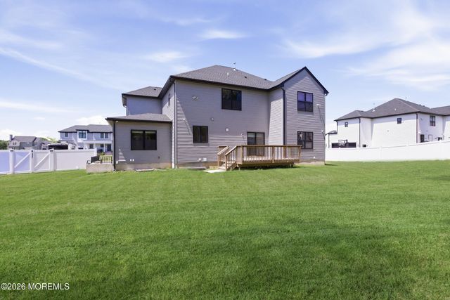 1655 Feldmus Lane, Toms River, NJ 08755