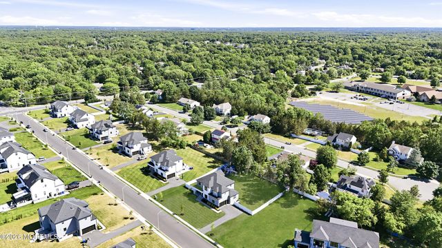 1655 Feldmus Lane, Toms River, NJ 08755