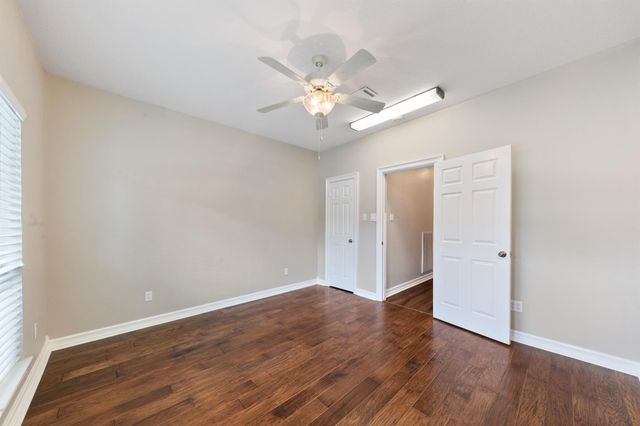 15935 Parkchester Drive, Houston, TX 77062