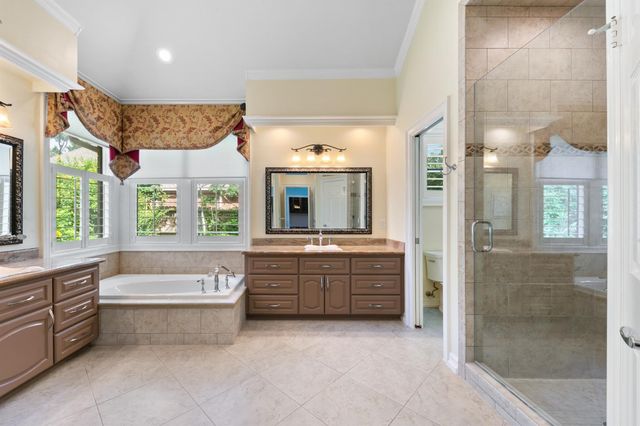 15935 Parkchester Drive, Houston, TX 77062