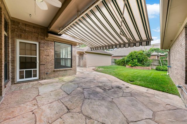 15935 Parkchester Drive, Houston, TX 77062