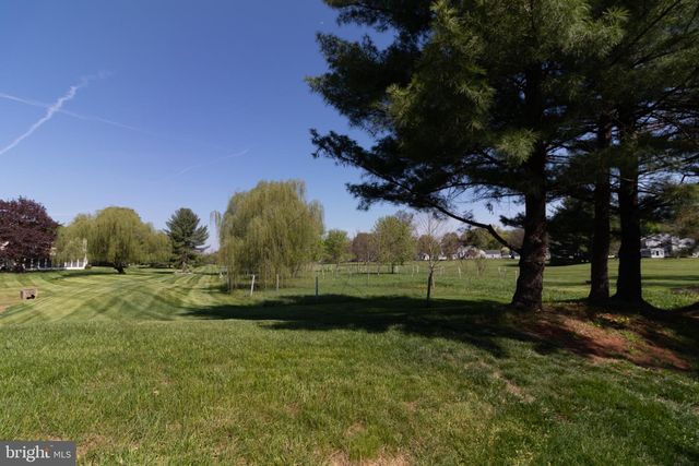 1849 WEXFORD RD, Palmyra, PA 17078