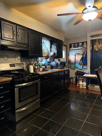 1221 Sunset Drive, Round Lake Beach, IL 60073