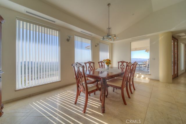 1991 Via Ladera, Fallbrook, CA 92028